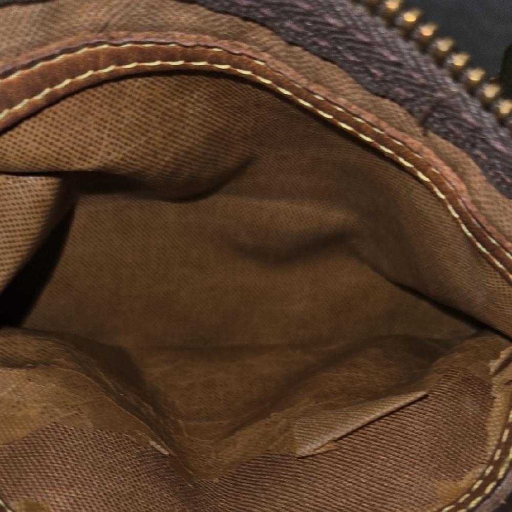 Authentic  Vuitton Brown Monogram Speedy 30. - Picture 7 of 9